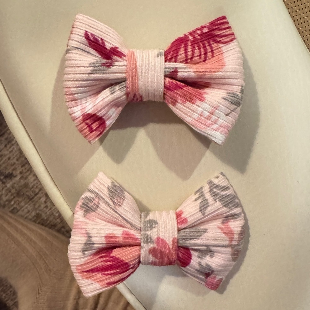 Pink Floral Ribbed Bow Hair Clips - Picture 5 of 5